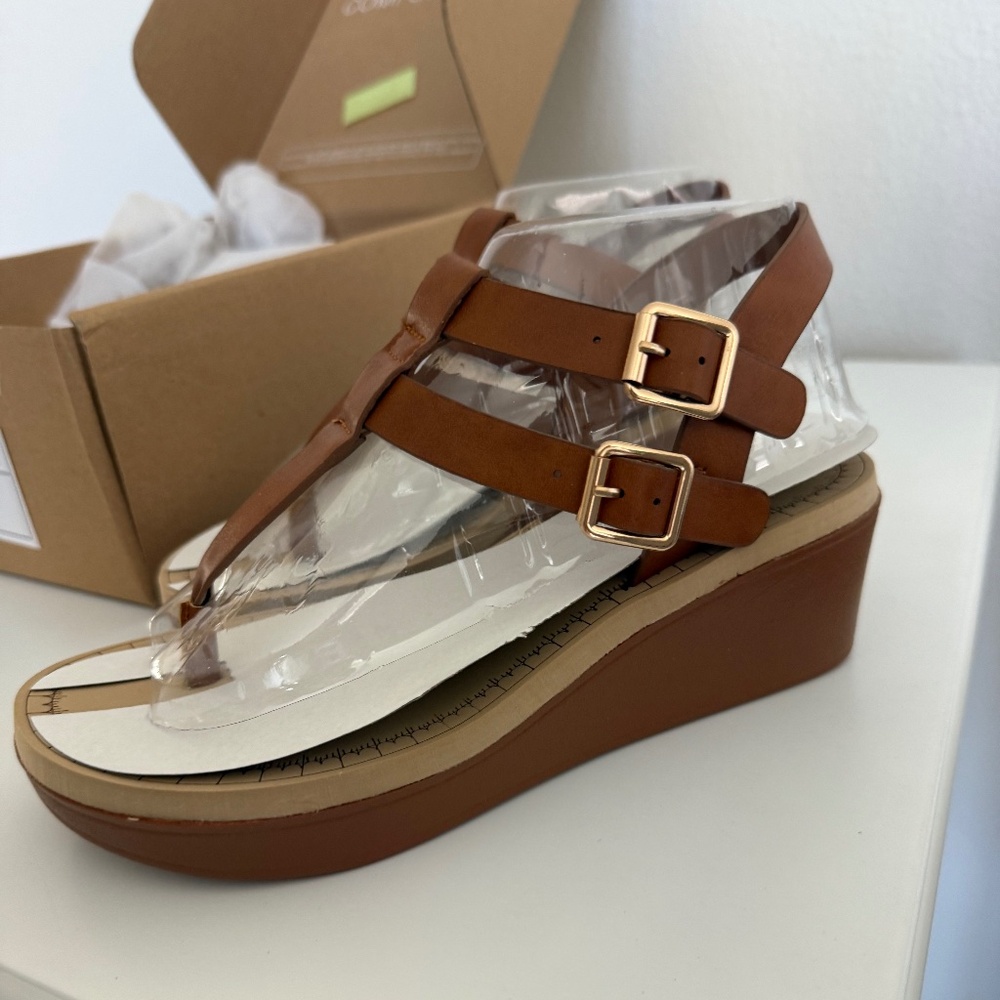 Bianca Tan Strappy Wedge Sandals – Size 6.5